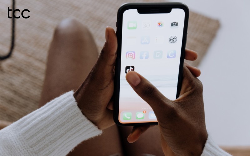 cách rút tiền TikTok về tài khoản ngân hàng