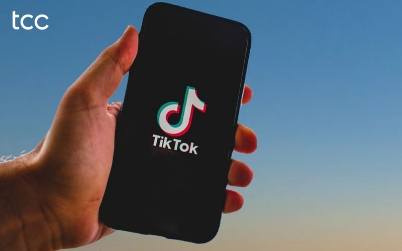 tại sao không follow được trên tiktok trên máy tính